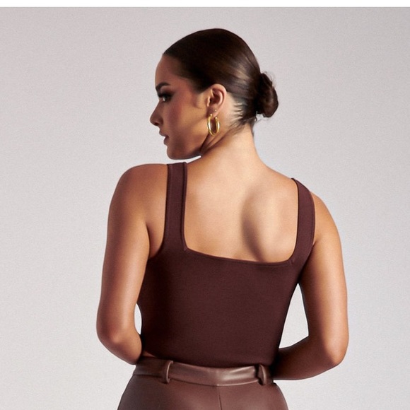 Meshki Jacqui Square Neck Bandage Crop top - Chocolate - Picture 2 of 3